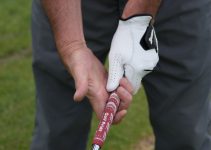 How To Grip A Golf Club Properly – Read This Before You Swing!